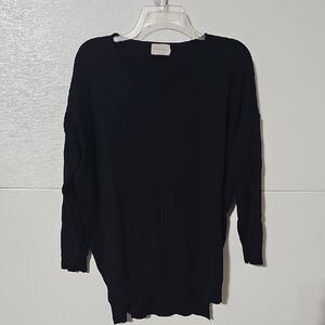 Dreamers Black V-Neck Sweater